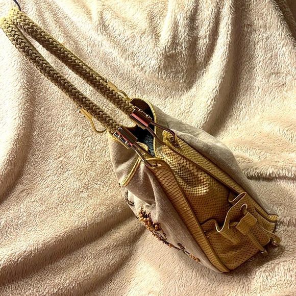 MICHAEL KORS SKORPIOS SHOPPER *Rare find - Picture 7 of 17